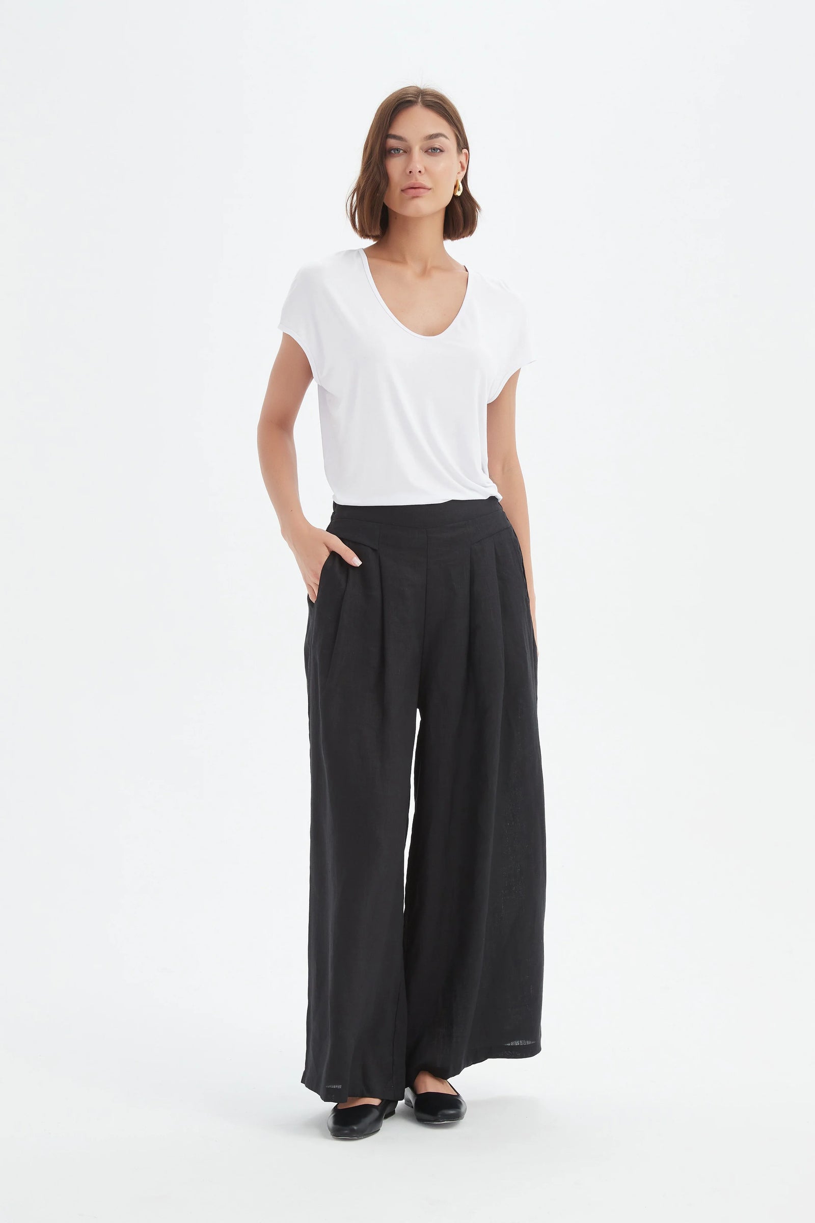 Tirelli Black Linen Pleat Front Palazzo Pant