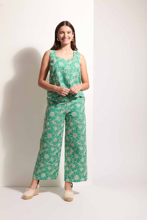 Foil Flower-Ful Green Flower Shell Top