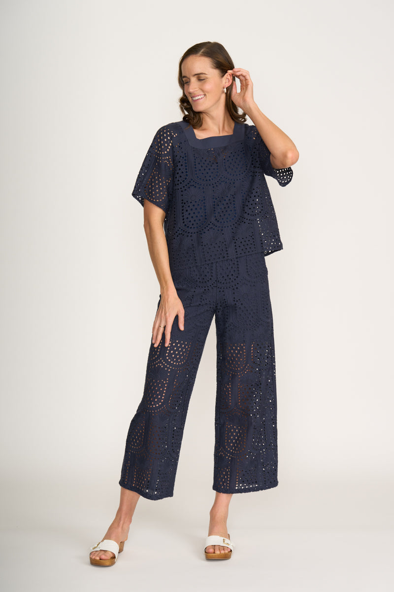 Foil Juicy Details Navy Pineapple Top