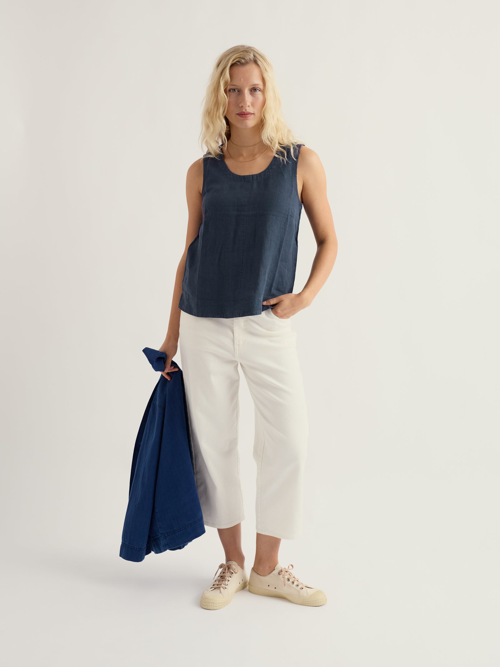 Seasalt Maritime Lighthouse Station Vest